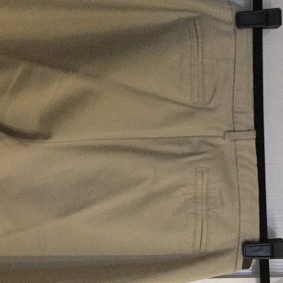Kut from the Kloth khaki crop pants - Picture 2 of 4